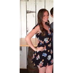 *LAST CALL*  Express Floral Dress